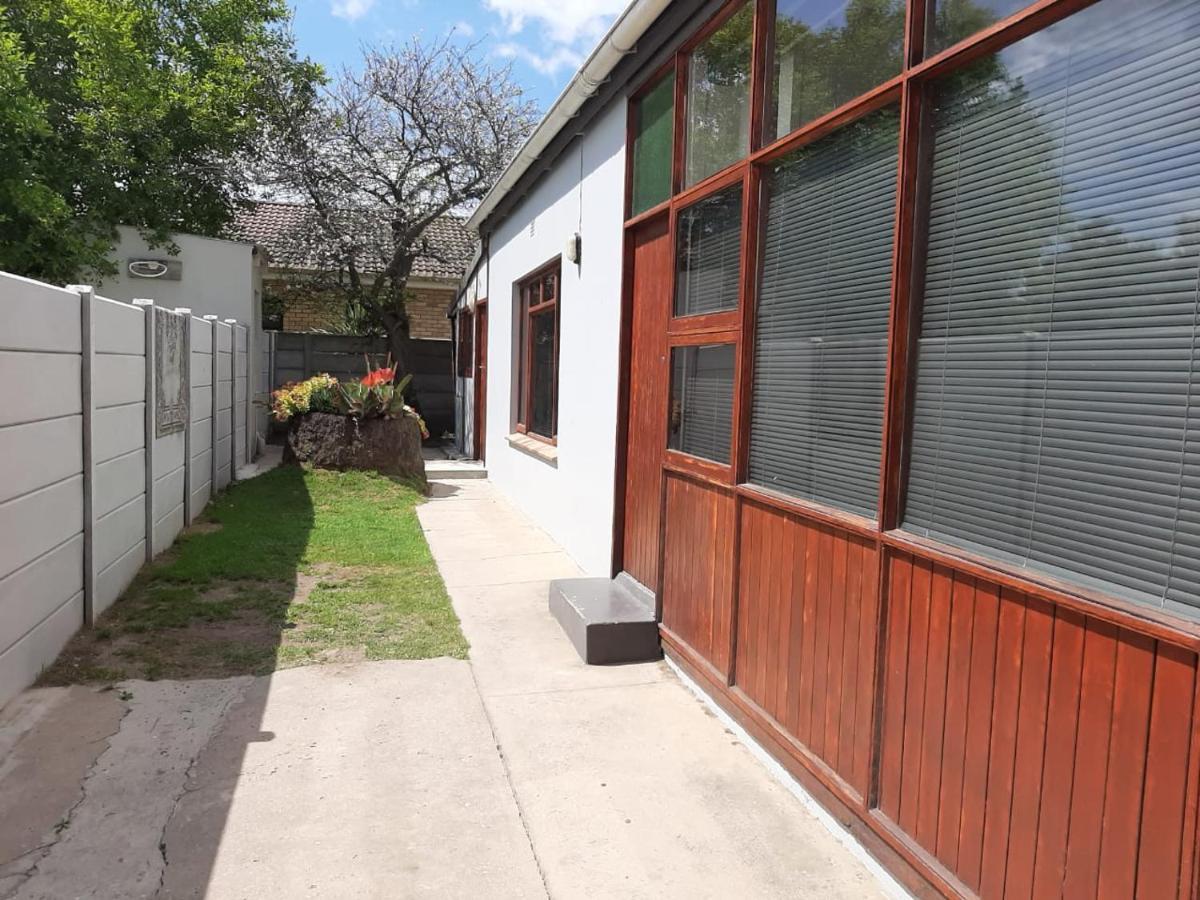 Apartamento Robins Rest George Exterior foto