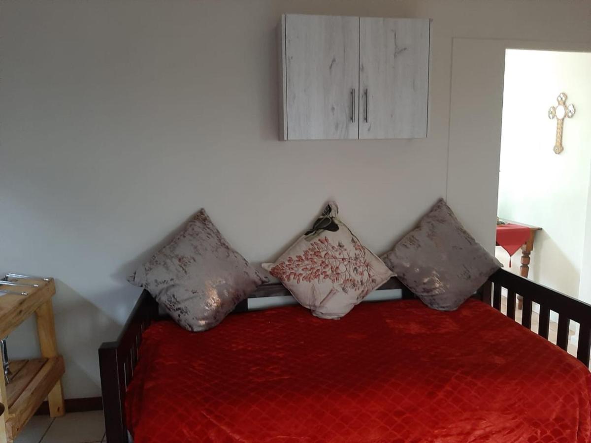 Apartamento Robins Rest George Exterior foto